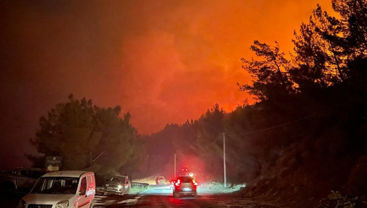 Datça'daki orman yangını kontrol altına alındı